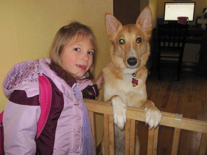 picture of Daisy and Addi before school